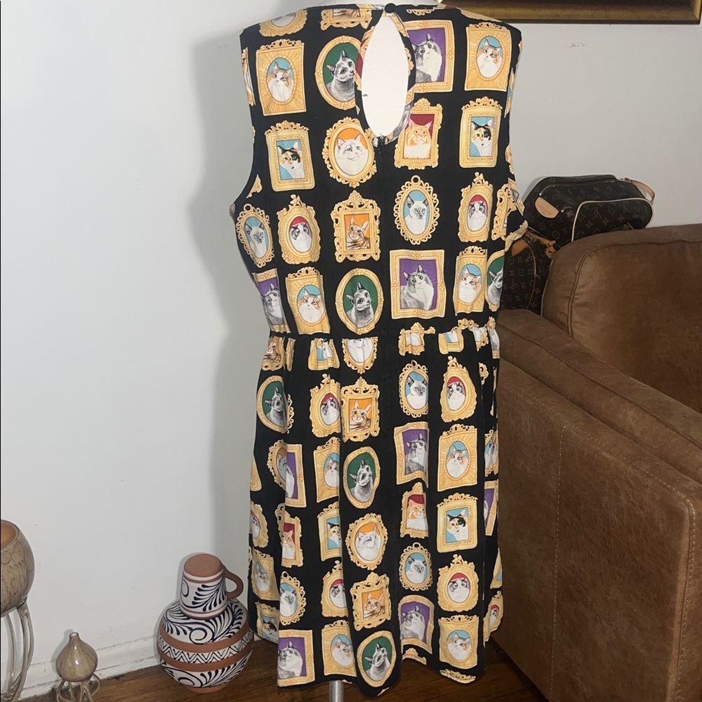 Retrolicious Cat Novelty Frame Print Sleeveless Dress - Picture 6 of 10